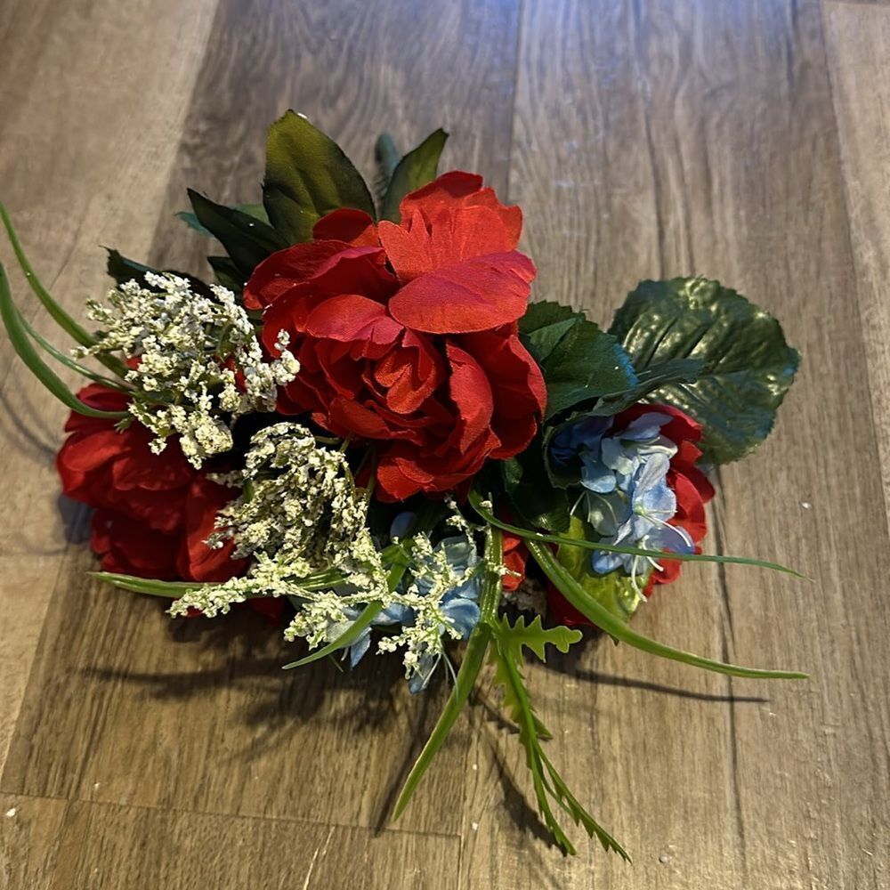 ❤️5/$25 +Bundle Sale | Bundle 5 items $7-$9 & Save! Otherwise priced as marked! - Picture 5 of 8